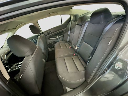 Used 2025 Nissan Altima 2.5 SV FWD image 28