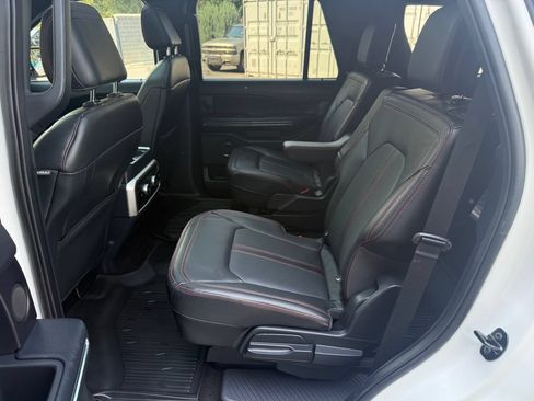 Used 2023 Ford Expedition Limited RWD image 31