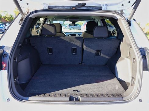 Used 2022 Chevrolet Equinox LT image 10