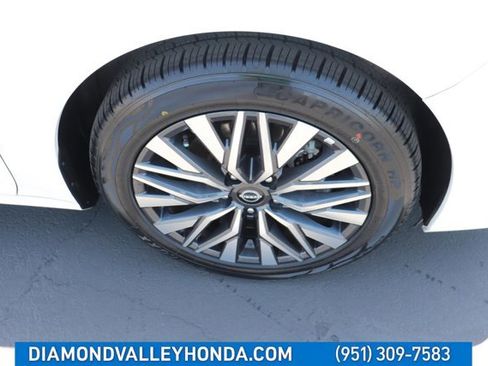 Used 2025 Nissan Altima 2.5 SV FWD image 23
