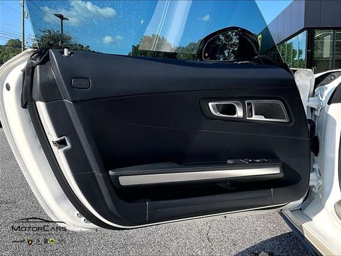 Used 2020 Mercedes-Benz AMG GT Roadster image 20