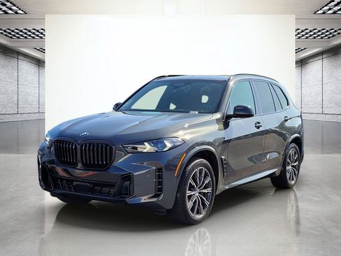 Used 2026 BMW X5 xDrive40i w/ M Sport Package AWD/4WD image 11