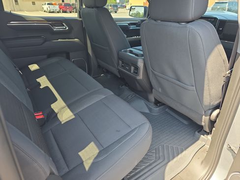 Used 2023 Chevrolet Silverado 1500 LT Trail Boss w/ Protection Package AWD/4WD image 11