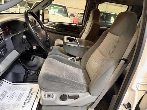 Used 2003 Ford F350 XLT AWD/4WD image 15