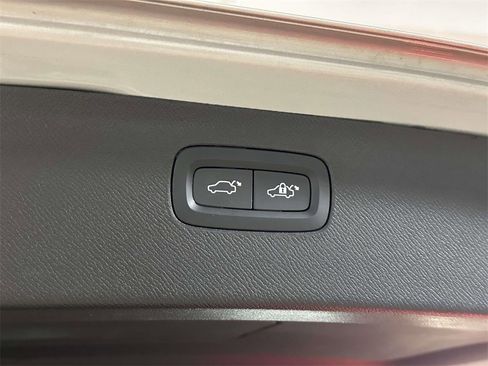 Used 2023 Volvo XC90 T8 Plus w/ Protection Package Premier image 15