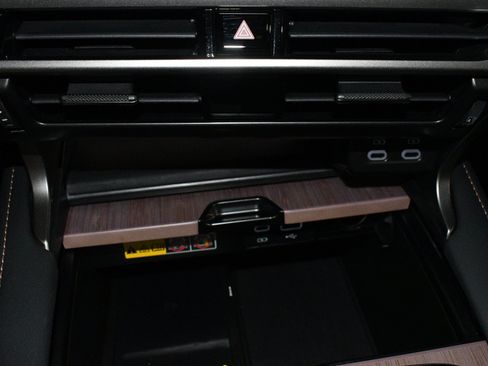 Used 2025 Lexus RX 350 Premium Plus w/ Convenience Package FWD image 34