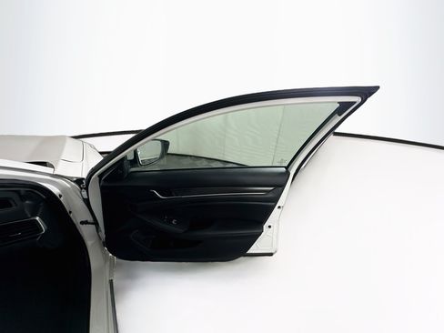 Used 2019 Honda Accord EX-L image 31
