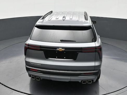 Used 2026 Chevrolet Traverse LT FWD image 15