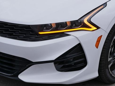 Certified 2023 Kia K5 GT-Line AWD/4WD image 16