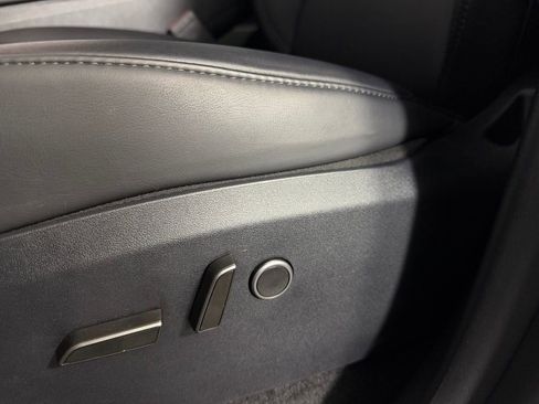 Used 2024 Tesla Model Y Long Range image 22