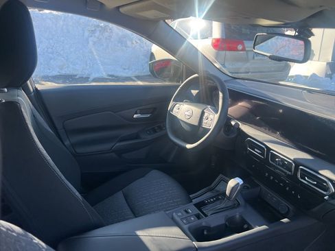 New 2026 Nissan Sentra SV w/ SV Convenience Package FWD image 31