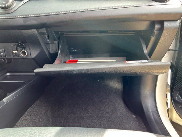 Used 2016 Toyota RAV4 Limited AWD/4WD image 34
