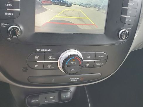 Used 2019 Kia Soul w/ Convenience Package image 18