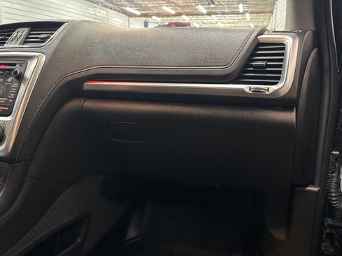 Used 2017 GMC Acadia Limited SLT AWD/4WD image 30