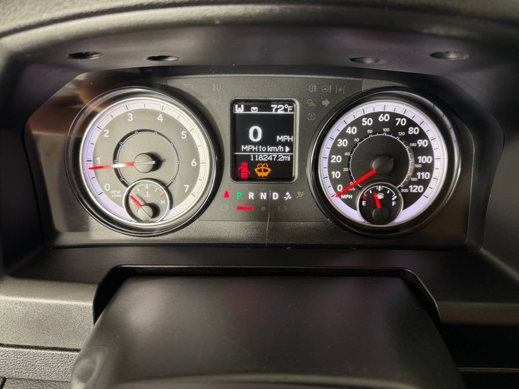 Used 2021 RAM 1500 Classic SLT AWD/4WD image 11