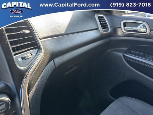 Used 2015 Jeep Grand Cherokee Laredo w/ Quick Order Package 23E image 26