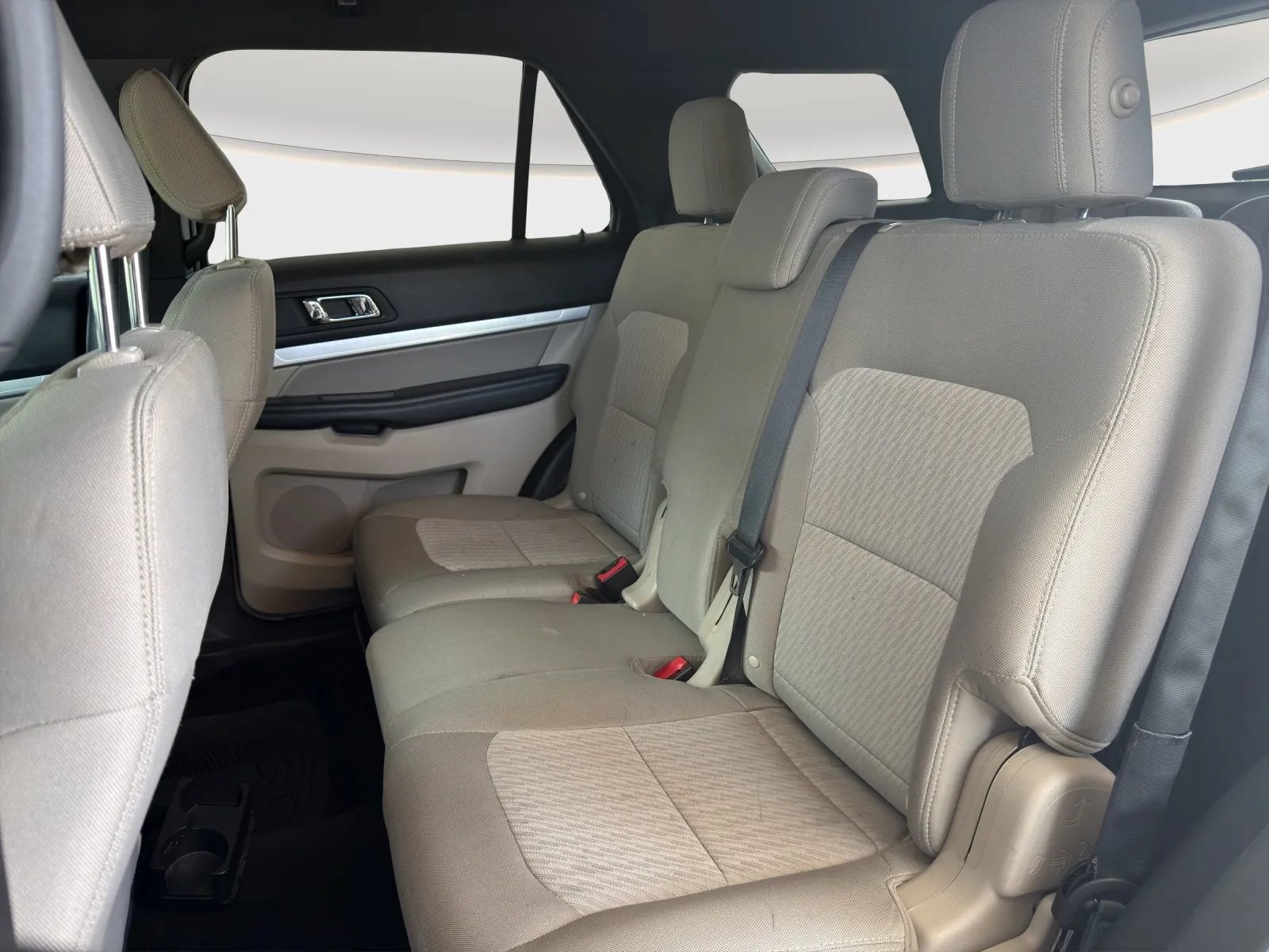 Used 2018 Ford Explorer FWD image 13