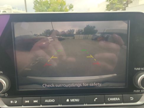 Used 2023 Nissan Rogue SV AWD/4WD image 19