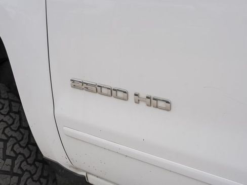 Used 2016 Chevrolet Silverado 2500 LT w/ LT Fleet Convenience Package AWD/4WD image 18
