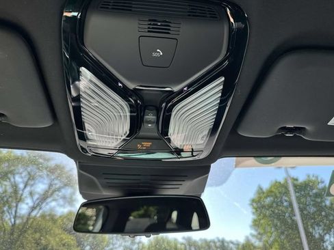Certified 2025 BMW X5 M60i AWD/4WD image 39
