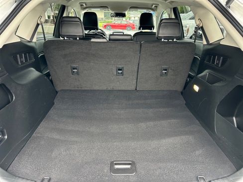 Used 2022 Ford Edge SEL w/ Convenience Package image 16