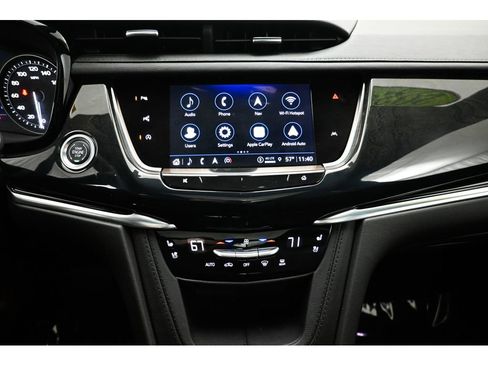 Certified 2024 Cadillac XT6 Premium Luxury w/ Technology Package AWD/4WD image 17