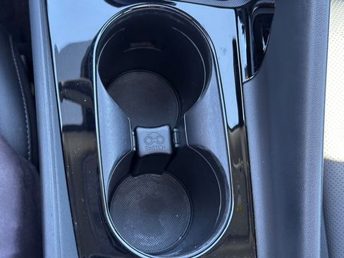 Used 2023 Hyundai Elantra Limited image 37