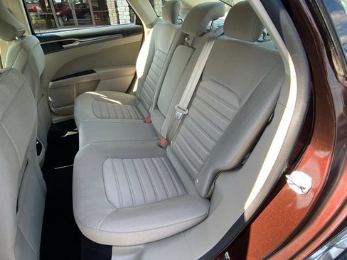Certified 2019 Ford Fusion SE FWD image 45