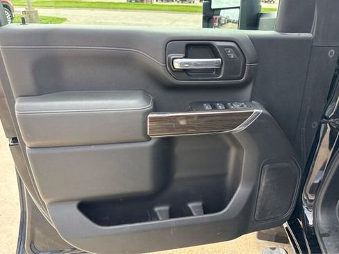 Used 2022 Chevrolet Silverado 2500 LT w/ Midnight Edition AWD/4WD image 19