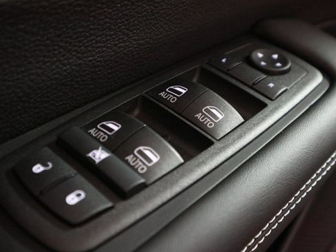 New 2026 Chrysler Pacifica Select image 35