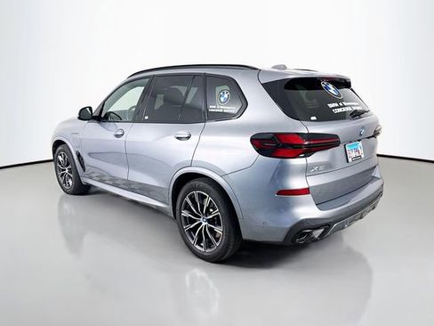 Used 2025 BMW X5 xDrive50e w/ M Sport Package image 5