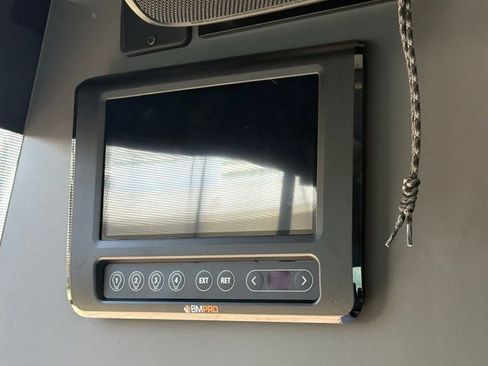 Used 2020 Mercedes-Benz Sprinter 2500 image 14