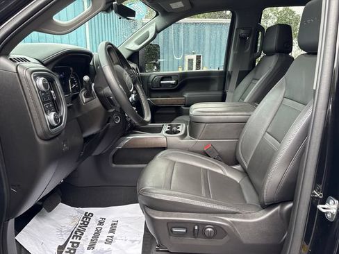Used 2023 GMC Sierra 3500 Denali w/ Denali Black Diamond Edition AWD/4WD image 8