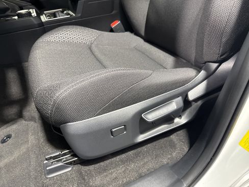 Used 2025 Toyota 4Runner SR5 image 30