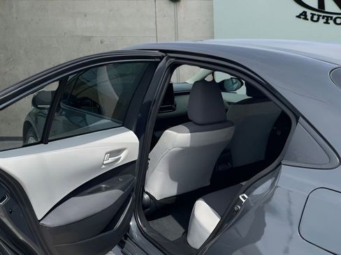Used 2026 Toyota Corolla LE FWD image 11