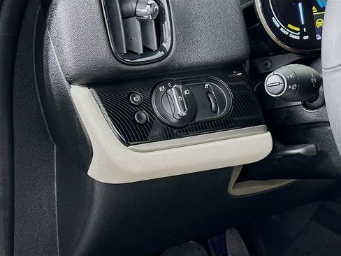 Used 2023 MINI Cooper Countryman SE w/ Storage Package image 10