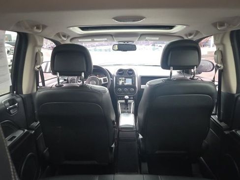 Used 2016 Jeep Compass High Altitude image 8