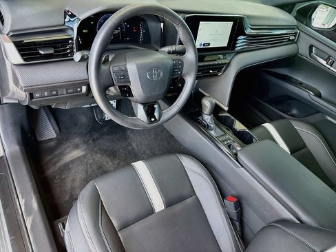 Certified 2026 Toyota Camry SE w/ Convenience Package FWD image 9