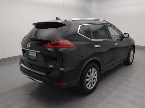 Used 2019 Nissan Rogue SV image 9