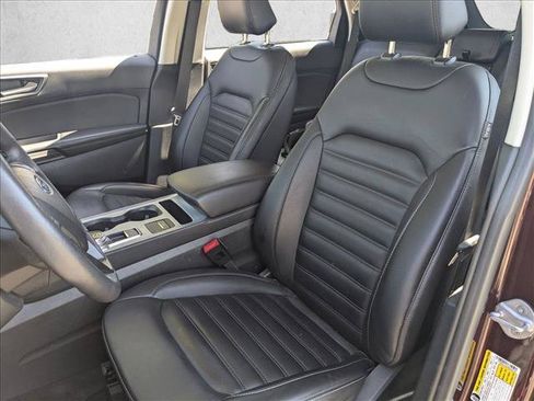 Used 2022 Ford Edge SEL w/ Convenience Package AWD/4WD image 16