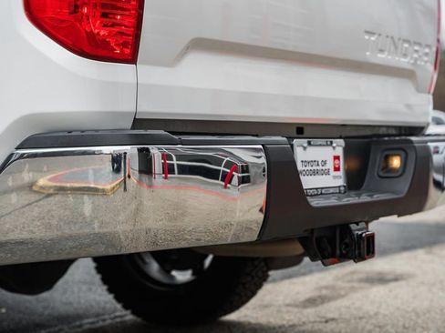 Used 2016 Toyota Tundra SR5 w/ SR5 Upgrade Package image 5