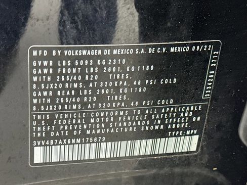 Used 2022 Volkswagen Tiguan SEL R-Line image 22