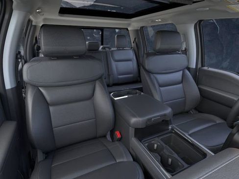 New 2026 Ford F250 Lariat w/ Black Appearance Package image 10