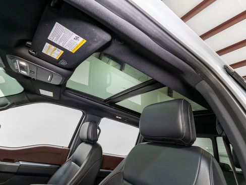 Used 2022 Ford F150 Lariat w/ Equipment Group 502A High image 19