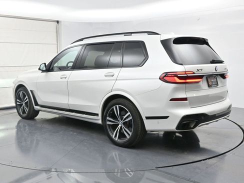 Used 2023 BMW X7 xDrive40i w/ Executive Package image 28