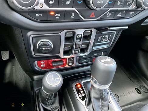 Used 2026 Jeep Wrangler Unlimited Rubicon 392 image 31