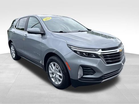 Used 2024 Chevrolet Equinox LT AWD/4WD image 7