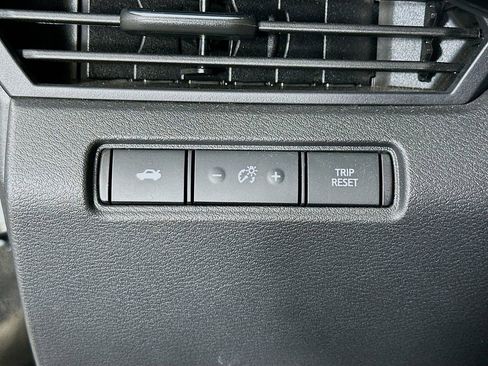 Certified 2024 Nissan Altima 2.5 SR FWD image 16