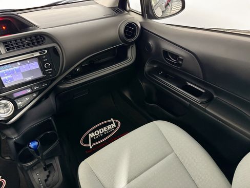Used 2015 Toyota Prius C One FWD image 27