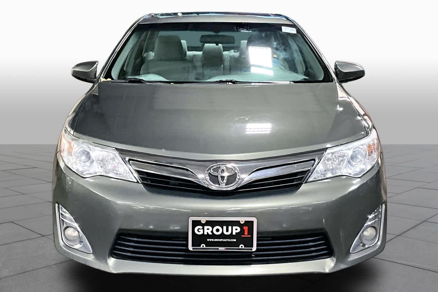 Used 2014 Toyota Camry XLE FWD image 4